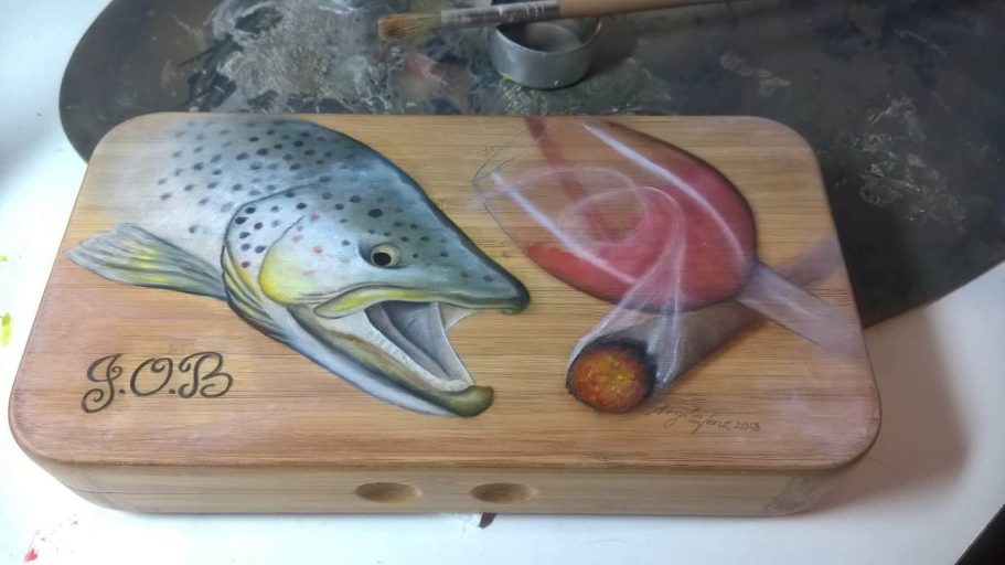 Bachforelle mit Zigarre und Wein